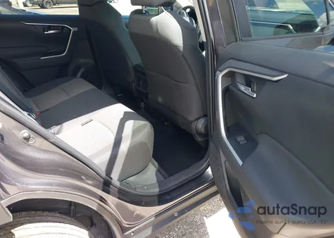 2023 Toyota Rav4 Xle z USA, uszkodzony, nr VIN 2T3W1RFVXPC247015